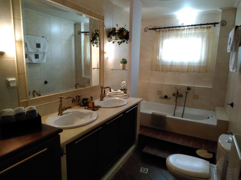 La Maison De Catherine 볼로스 외부 사진