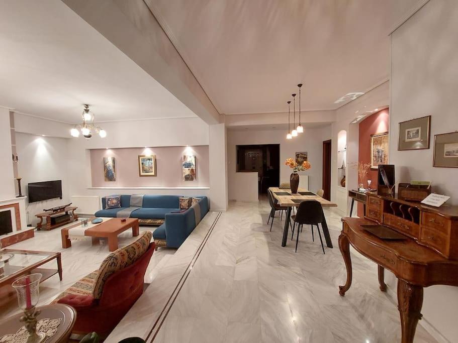 La Maison De Catherine 볼로스 외부 사진